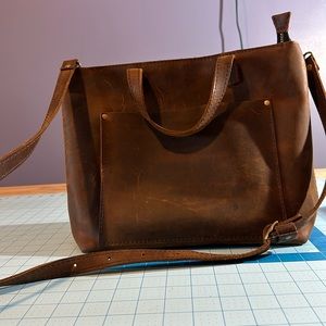 New Portland Leather Medium Crossbody in Canyon